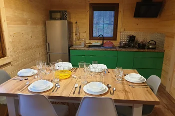 КОРМОРАН - Домик Świerk, гостиная с кухонным уголком